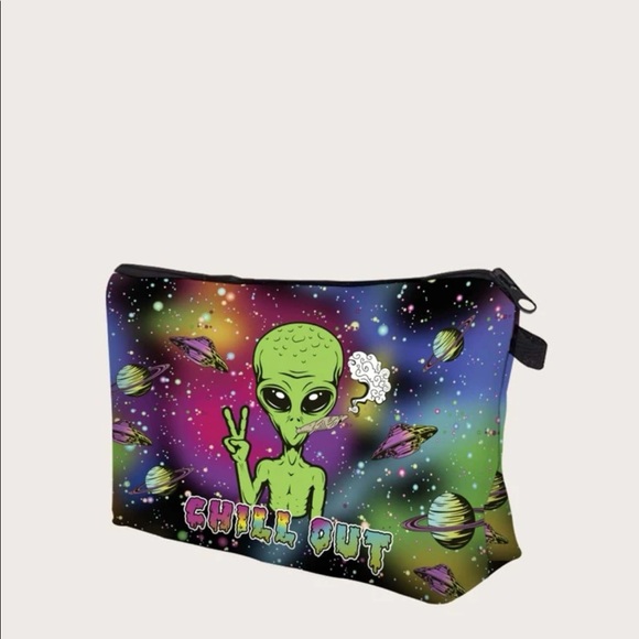 Alien Weed Holographic Print Makeup Bag💄 - Picture 2 of 3